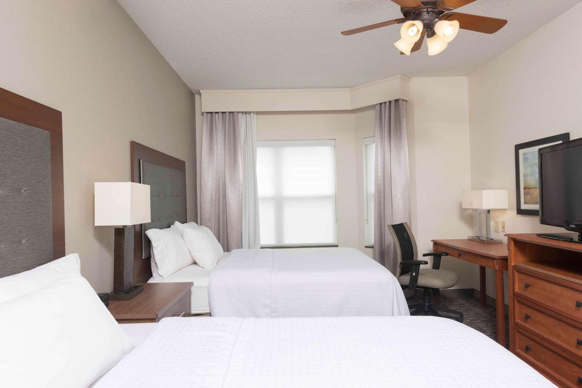 Homewood Suites By Hilton Indianapolis Airport / Plainfield Exterior photo