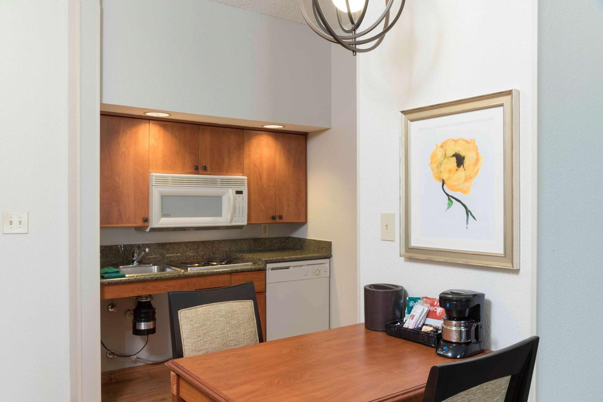 Homewood Suites By Hilton Indianapolis Airport / Plainfield Exterior photo