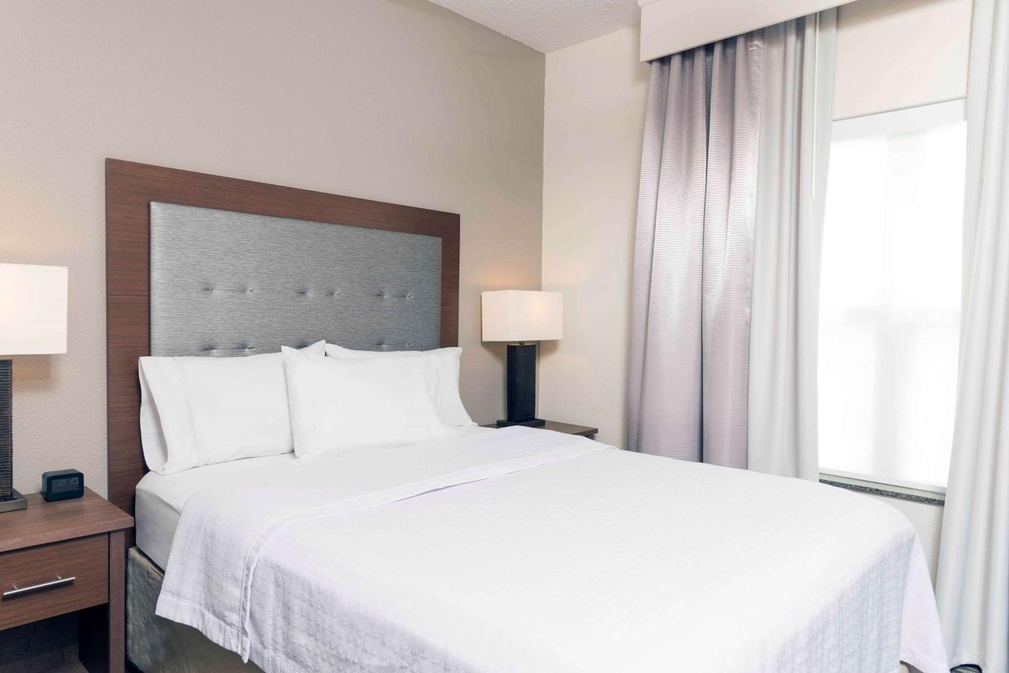 Homewood Suites By Hilton Indianapolis Airport / Plainfield Exterior photo