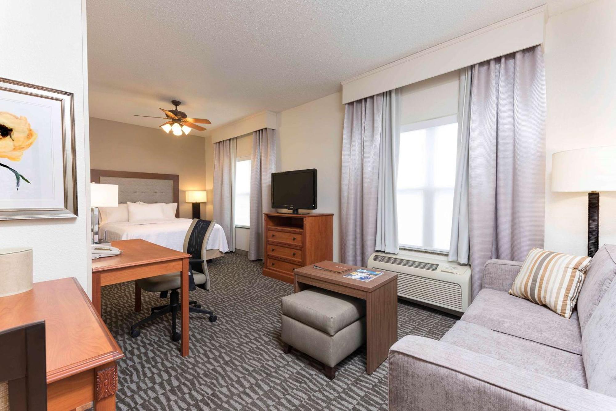 Homewood Suites By Hilton Indianapolis Airport / Plainfield Exterior photo