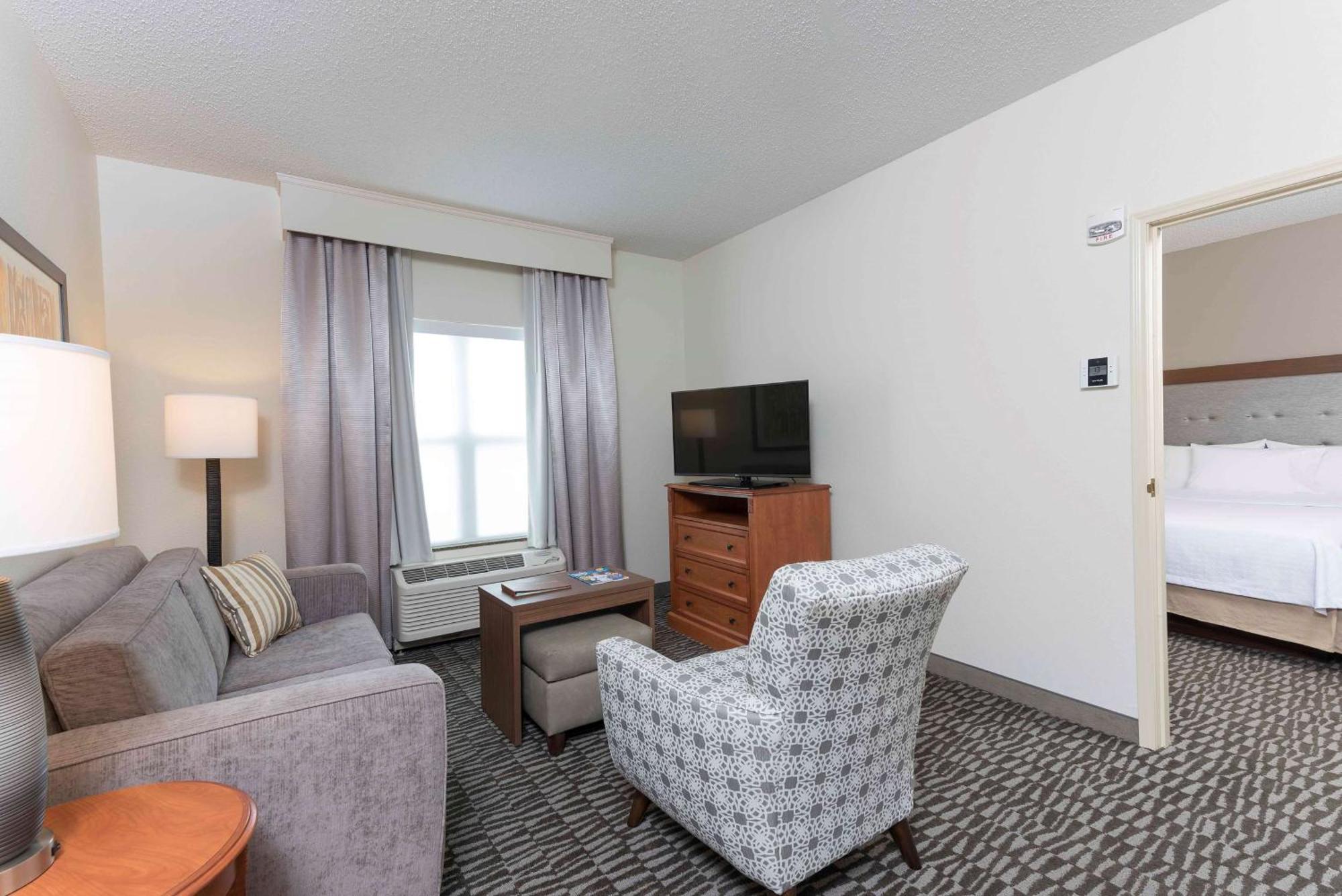 Homewood Suites By Hilton Indianapolis Airport / Plainfield Exterior photo